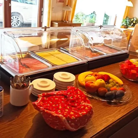 - Pension Adlerhorst * Velden am Wörthersee