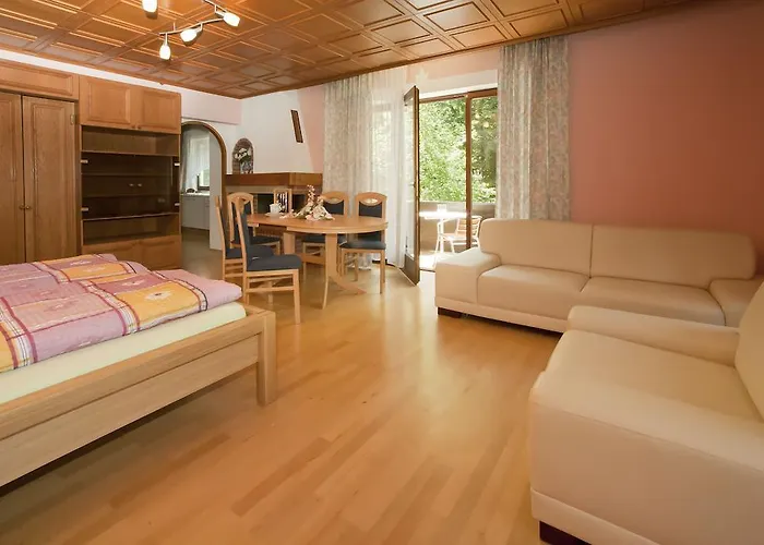 - Adlerhorst Apartament